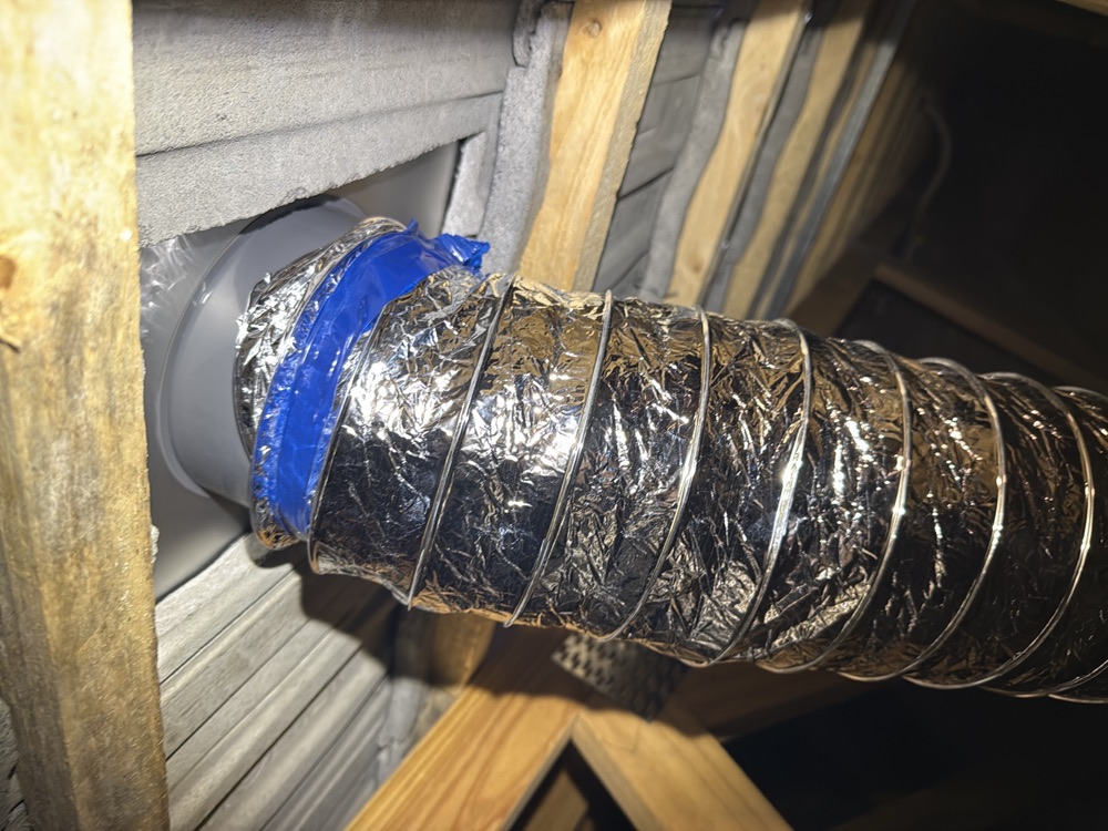 Rangehood duct connection incomplete, Pakenham East